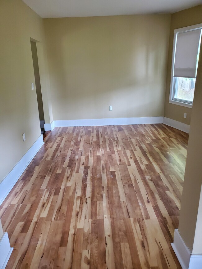 Dining Room - 20 Englewood Ave
