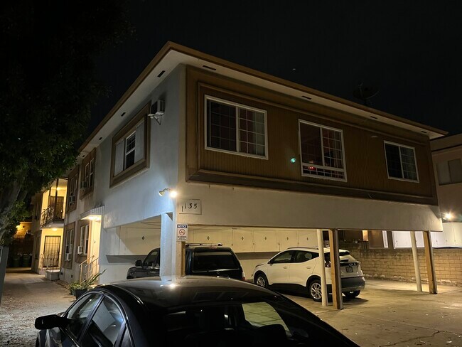 Building Photo - 1135 S Sherbourne Dr