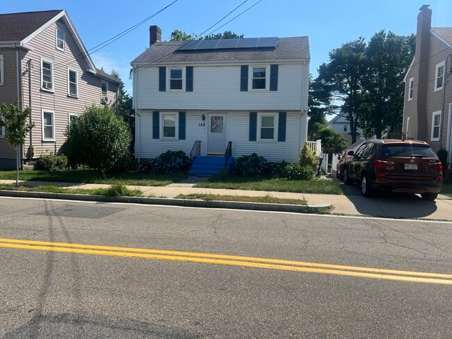 Building Photo - 125 Thacher St