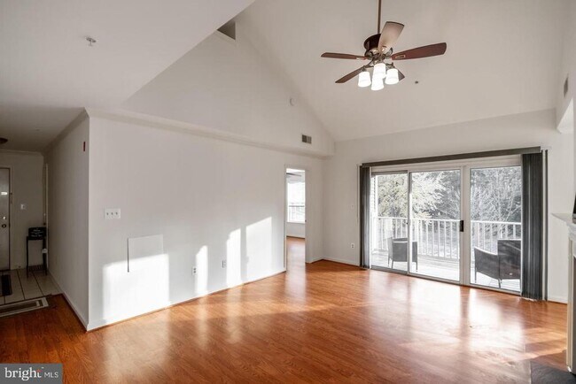 Foto del edificio - 131 Timberbrook Ln