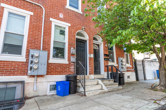 Building Photo - 1638 Parrish St