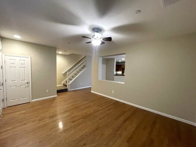 Building Photo - 2116 Pleasant Grove Blvd