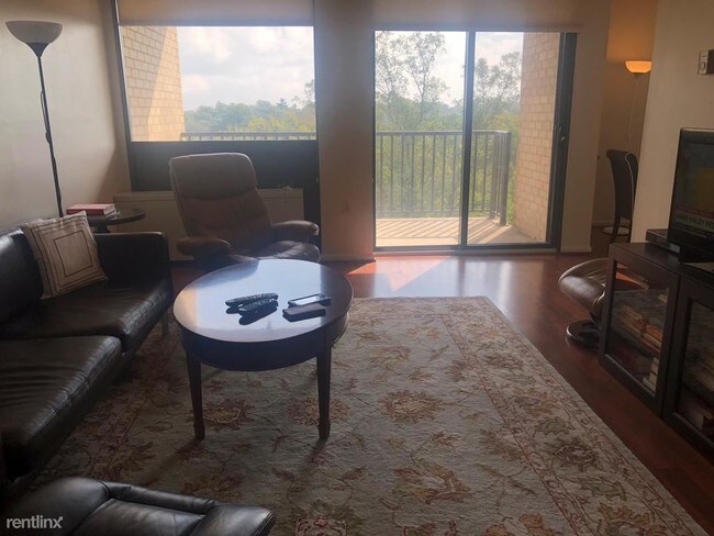 Foto del edificio - 4242 East West Highway