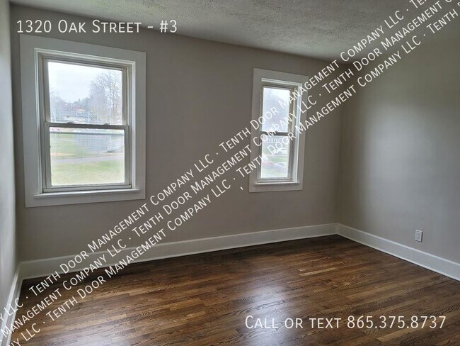 Building Photo - 1320 Oak St