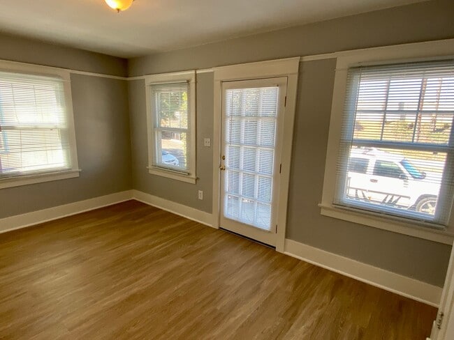 Building Photo - 2315-2317 State Street