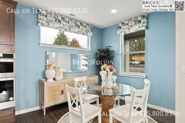 Building Photo - Experience Modern Comfort in Lake Stevens ...