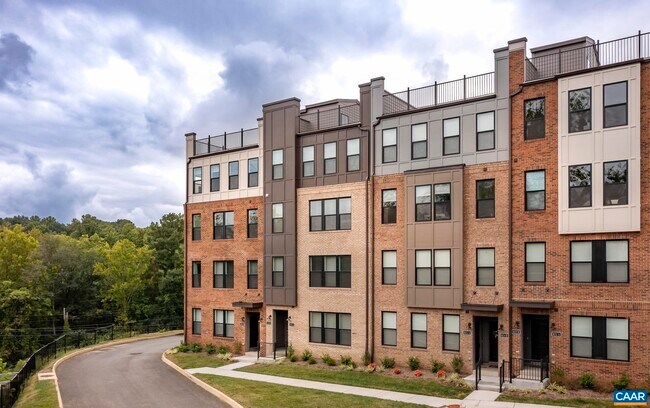 Foto del edificio - 816 Wesley Ln