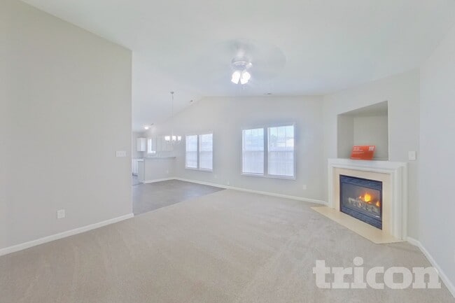 Building Photo - 6129 Whispering Brook Ct