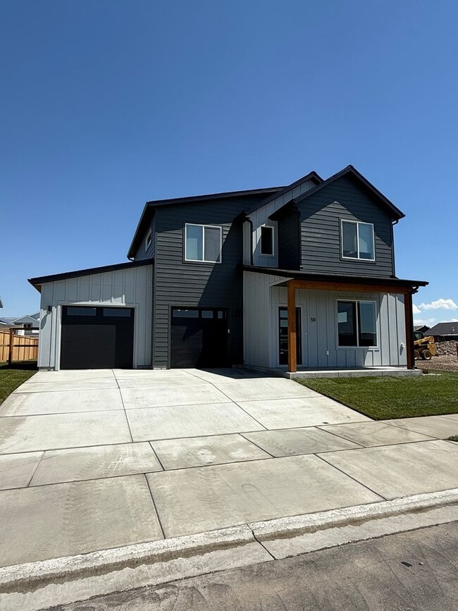 Building Photo - 511 Spaniel Ln
