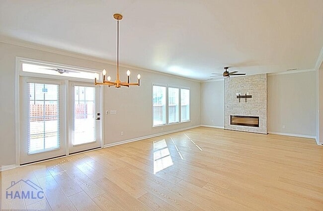 Building Photo - 25 Ashmont St