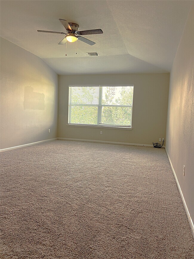 Building Photo - 10634 Lyndon Meadows Dr