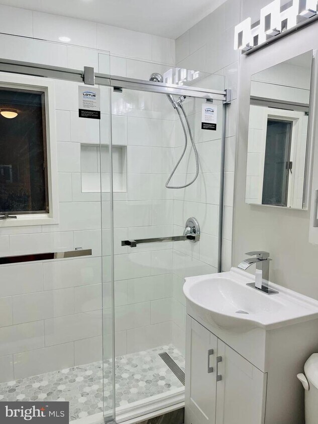 Foto principal - 7509 Lisle Ave
