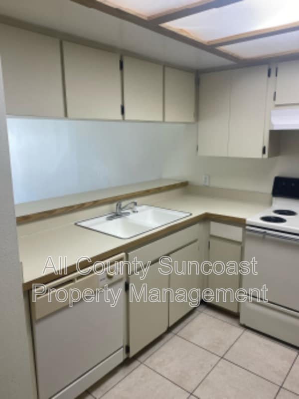 Building Photo - 12141 117th St N