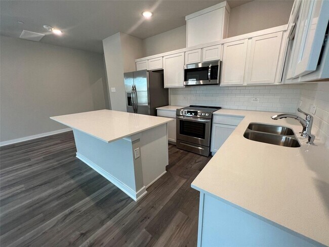 Foto del edificio - 313 N Centro Cir