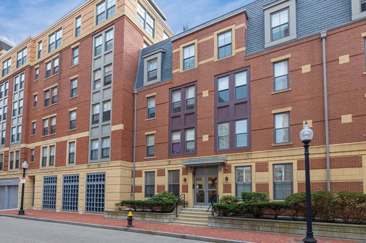 17 Savoy St Unit D311, Boston, MA 02118 Condo for Rent in Boston, MA