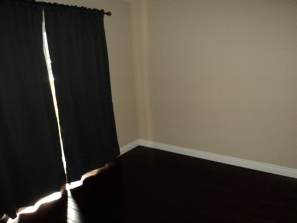 Building Photo - 17871 Shady View Dr