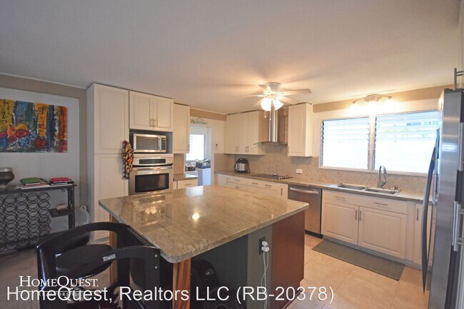 Building Photo - 3 br, 2 bath House - 1312 Kina Street