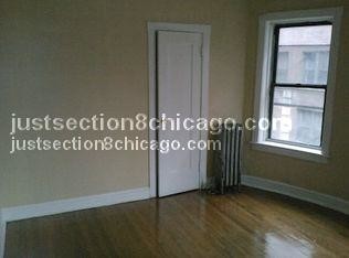 Foto del edificio - 4414 S Drexel Blvd