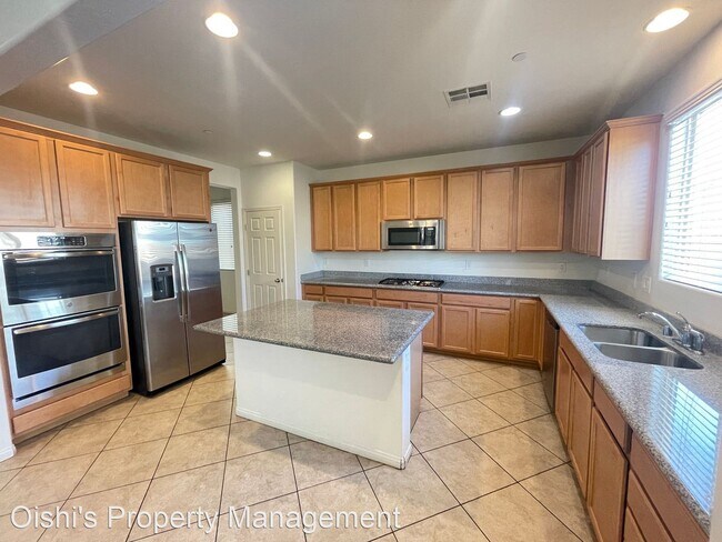 Foto del edificio - 4 br, 2.5 bath House - 10128 Marvel Cove St