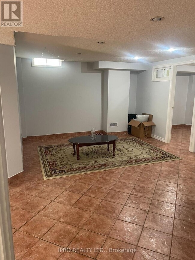 Building Photo - 824 Preston Manor Dr