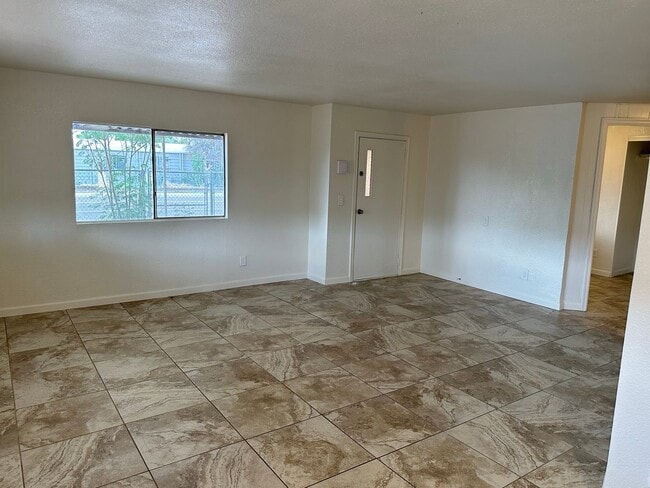 Building Photo - Cozy 3 bedroom 2 bathroom home in Mesa