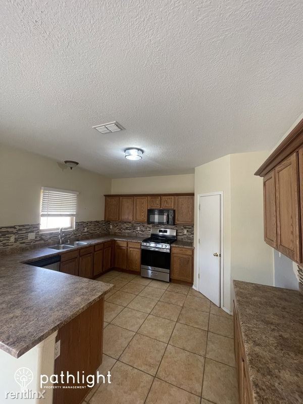 Foto del edificio - 4 br, 2.5 bath House - 3241 San Ildefonso ...