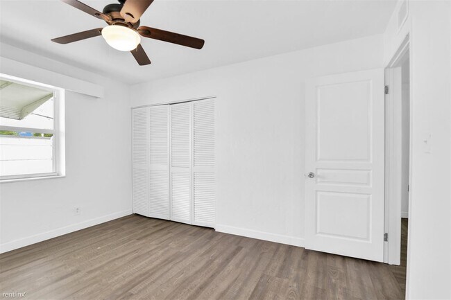 Foto del edificio - 3 br, 2 bath House - 8 NE 15th Ave
