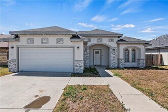 Building Photo - 24 Quietud St