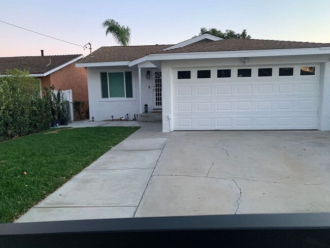 Building Photo - 256 W Lomita Blvd