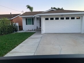 Building Photo - 256 W Lomita Blvd
