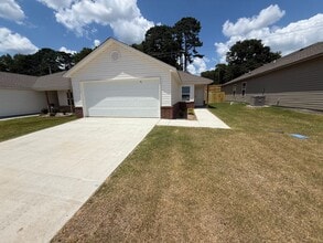 Building Photo - 1028 Raven Walk Dr