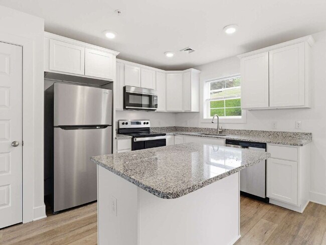 Foto del edificio - 8780 Hillside Way