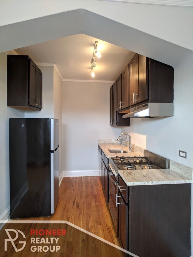 Foto del edificio - 4735 N Hermitage Ave
