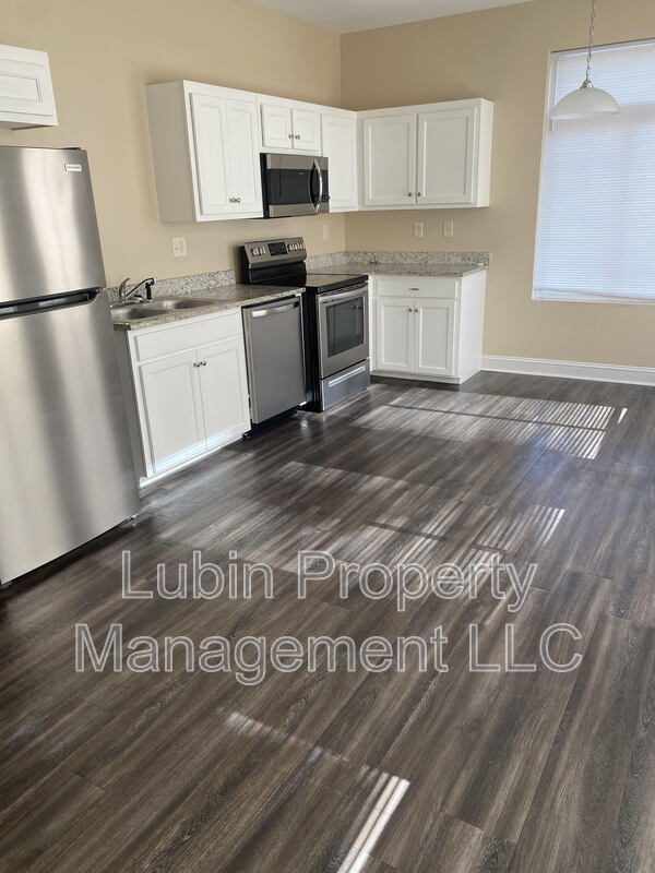 Foto del edificio - 1655 Madison Ave