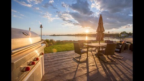 Foto principal - 13 Waterside Dr