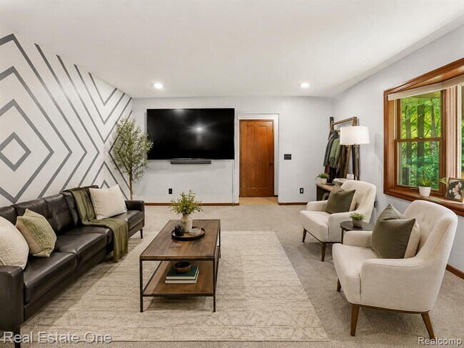 Foto del edificio - 6218 Sturgeon Creek Pkwy