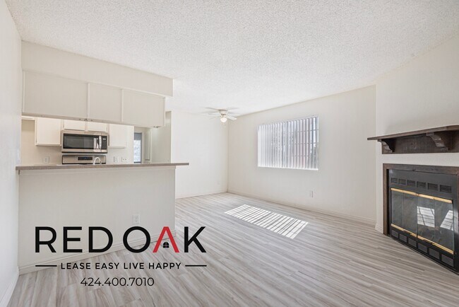 Building Photo - Outstanding One Bedroom with Private Balco...