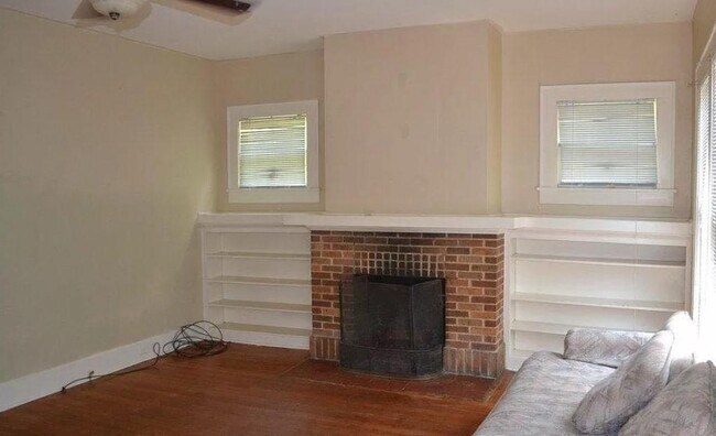 Building Photo - 1904 David St