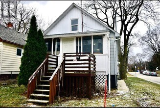 Building Photo - 505 St Joseph St