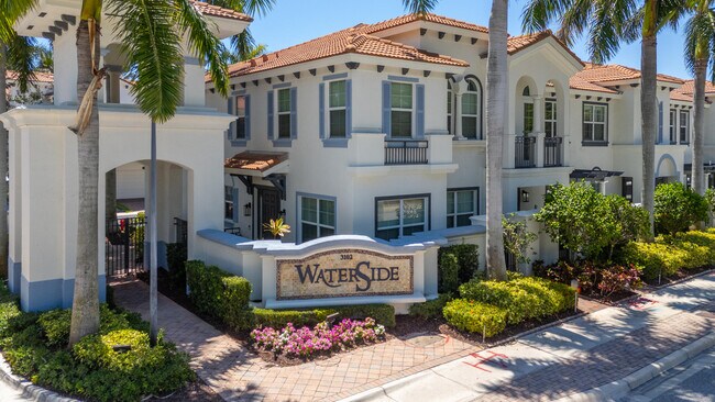 Foto del edificio - 3111 Waterside Cir