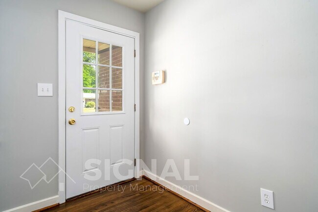 Foto del edificio - 1288 Hiawatha Dr NE
