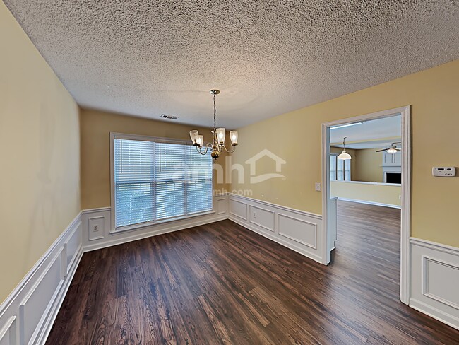 Building Photo - 515 Bass Chase NW