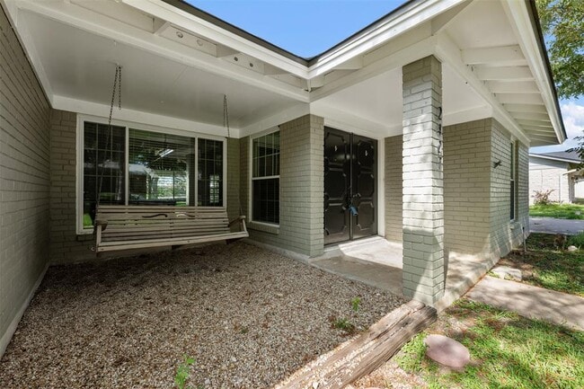 Foto del edificio - 2407 Harrowden Dr
