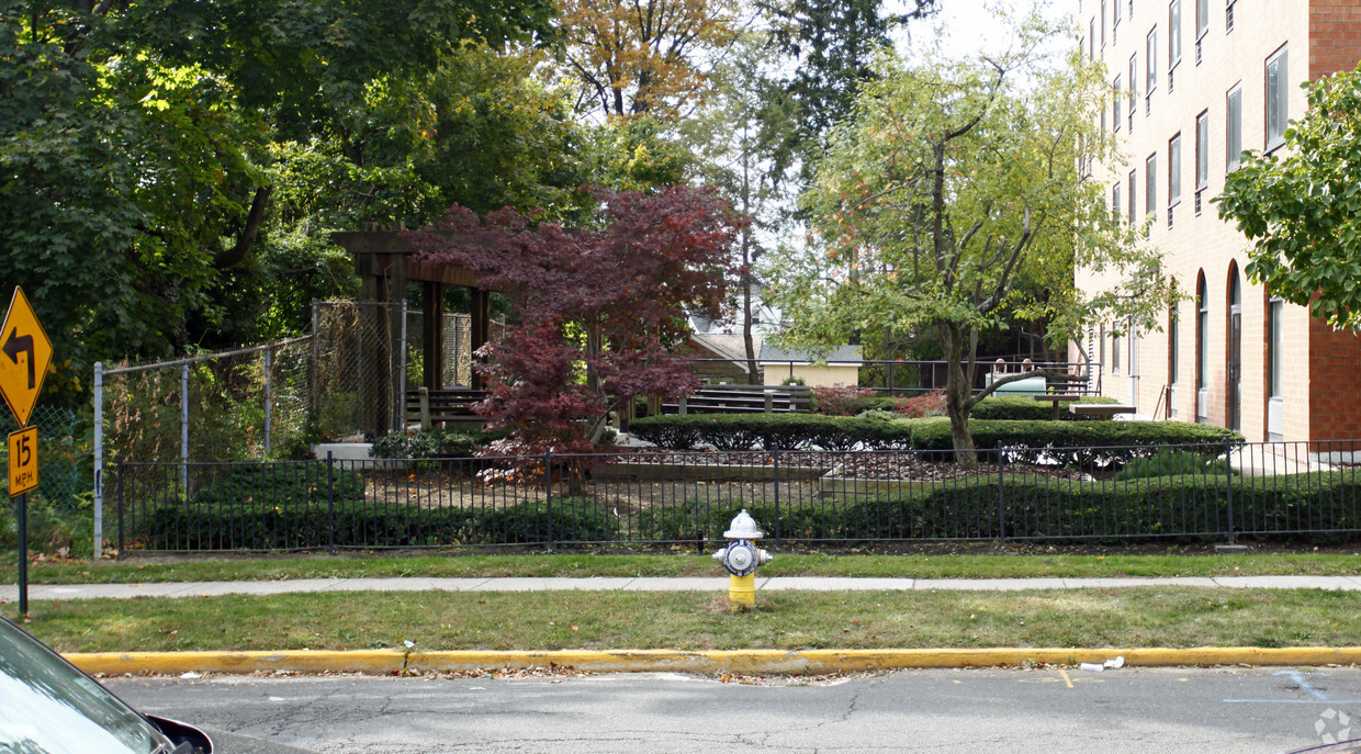 Building Photo - Maple Terrace Senior Apartments