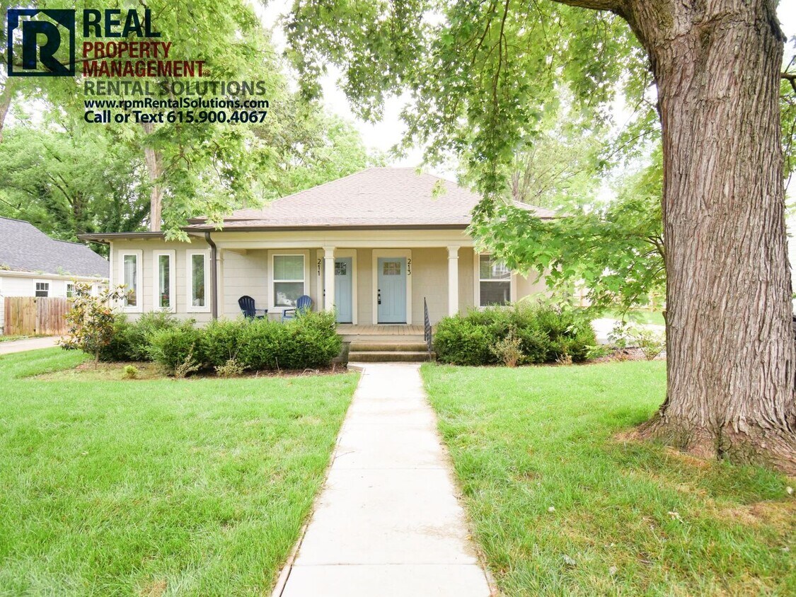 Foto principal - Adorable home near MTSU! Water, lawncare, ...