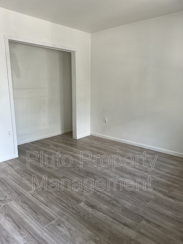 29 S 7th St Unit 2, Easton, PA 18042 Condo for Rent in Easton, PA