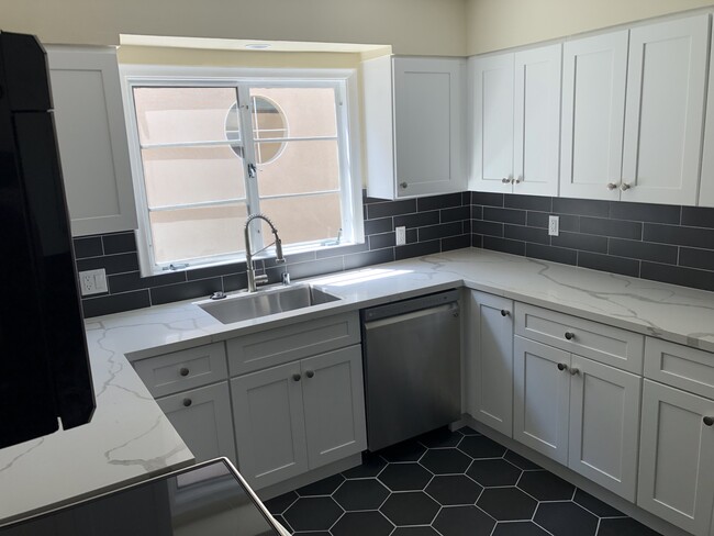 New Kitchen #1 - 1160 Hacienda Pl