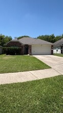 Building Photo - 4019 Strawberry Ct