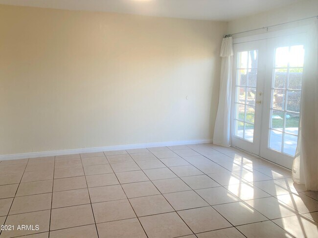 Foto del edificio - 9257 W Polk St