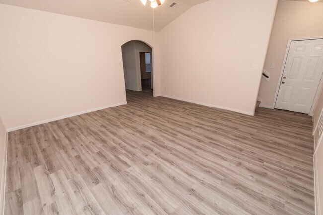 Building Photo - 12443 Dona Ln